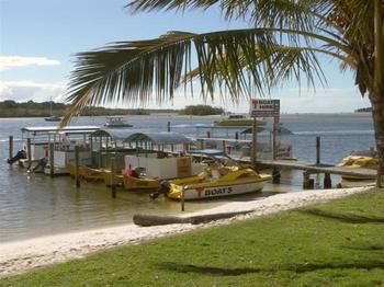 Noosa Backpackers Resort - Hostel - Accommodation Noosa 8