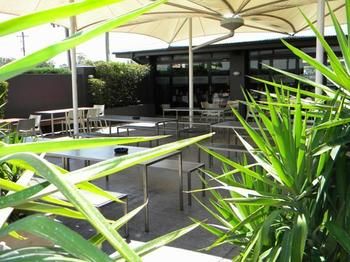 Crossroads Hotel Liverpool - Accommodation Noosa 0