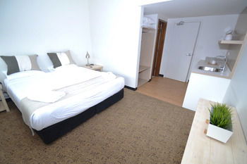 Crossroads Hotel Liverpool - Accommodation Noosa 4