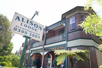 Alison Lodge - Accommodation Noosa 1