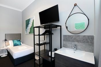 Alison Lodge - Accommodation Noosa 16