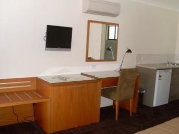 The Denman - Accommodation Noosa 3
