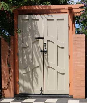 Maison De May Boutique Bed &breakfast - Accommodation Noosa 2