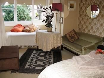 A Winter-rose Cottage B&B - Accommodation Noosa 10