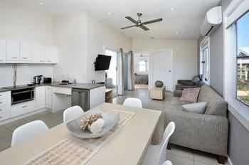 Stockton Beach Holiday Park - Accommodation Noosa 2