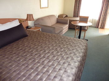 Best Western Coachman's Inn Motel - Accommodation Noosa 0