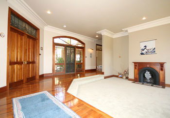 Relaxin - Accommodation Noosa 8