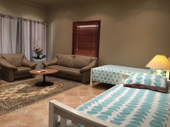 Relaxin - Accommodation Noosa 23