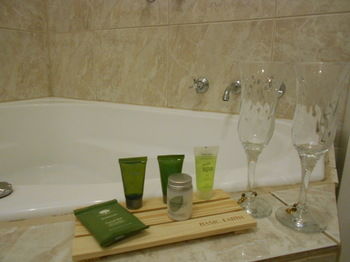 A Twist Of Willow - Accommodation Noosa 9