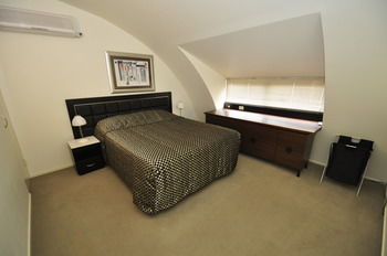 Camperdown 7 Dun Furnished Apartment - Accommodation Noosa 3