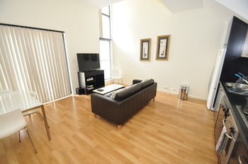 Camperdown 7 Dun Furnished Apartment - Accommodation Noosa 6