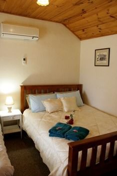 A Settler's Cottage - Accommodation Noosa 5