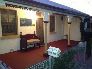 A Settler's Cottage - Accommodation Noosa 6