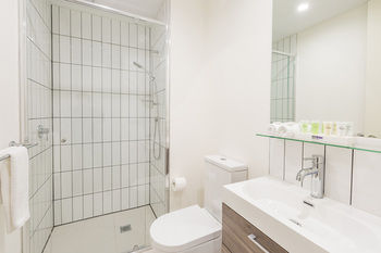 City Edge Box Hill - Accommodation Noosa 12