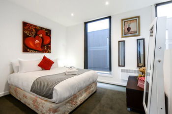 UrbanMinder @ Montague - Accommodation Noosa 6