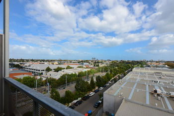 UrbanMinder @ Montague - Accommodation Noosa 15