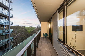 Playhouse Apartments - Accommodation Noosa 2