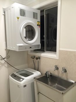 Ivy Units Glen Waverley - Accommodation Noosa 4