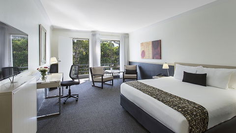 BEST WESTERN PLUS Apollo International Hotel - Accommodation Noosa 7