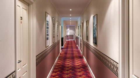BEST WESTERN Ensenada Motor Inn - Accommodation Noosa 3