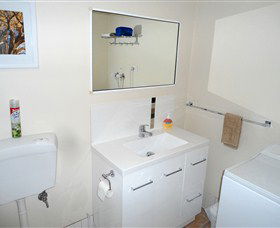 Ashwood Apartments - Bellerive - Accommodation Noosa 1