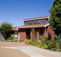 Waterside Accommodation - Derwent Retreat - Accommodation Noosa