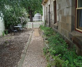 Christopher Hall's Colonial Accommodation - Accommodation Noosa 2