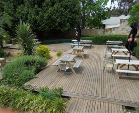 Ross Hotel - Accommodation Noosa 1