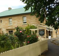 Ross Hotel - Accommodation Noosa