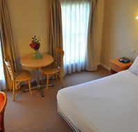Glen Inn Motel  Apartments - Accommodation Noosa