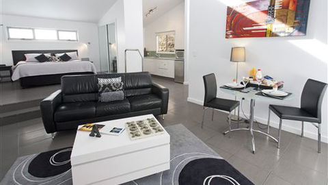 Anchors Beach House - Accommodation Noosa 5