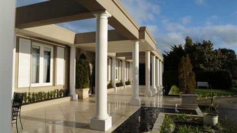 Norwood House Receptions & Motel - Accommodation Noosa 0