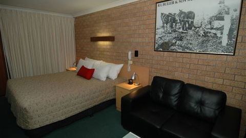 Motel Woongarra - Accommodation Noosa 1