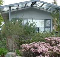 Blue Waters Cottages for Two - Accommodation Noosa
