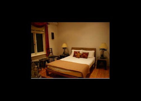 Pelican Sands Bed & Breakfast - Accommodation Noosa 2
