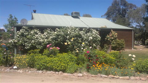 Vals Retreat - Accommodation Noosa 0