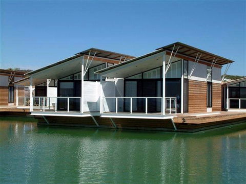 Caves Beachside Resort Hotel - Accommodation Noosa 0