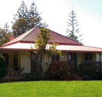 Christian's of Bucks Point - Accommodation Noosa