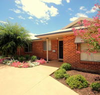 Colonial Court Villas Serviced Apartments - Accommodation Noosa