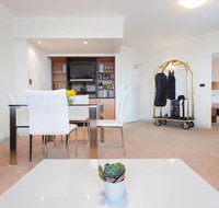 Diplomat Hotel - Accommodation Noosa