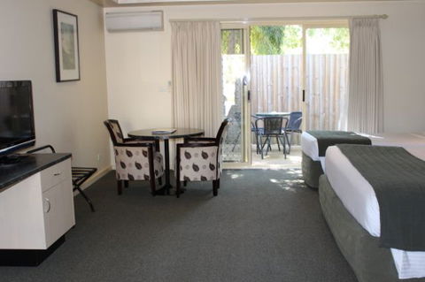 Fairways Resort - Accommodation Noosa 4