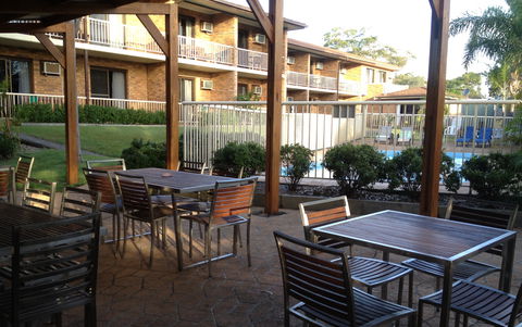 Hawks Nest Motel - Accommodation Noosa 2
