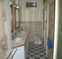 MacDonnell House Naracoorte Cottages - Accommodation Noosa