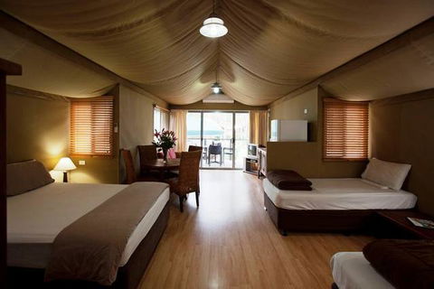 NRMA Ocean Beach Holiday Park - Accommodation Noosa 4