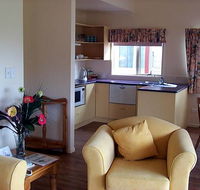 Poinciana Cottages - Accommodation Noosa