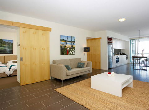 Grand Mercure Apartments Magnetic Island - Accommodation Noosa 2