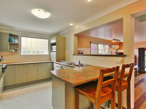 Seaview - Accommodation Noosa 127