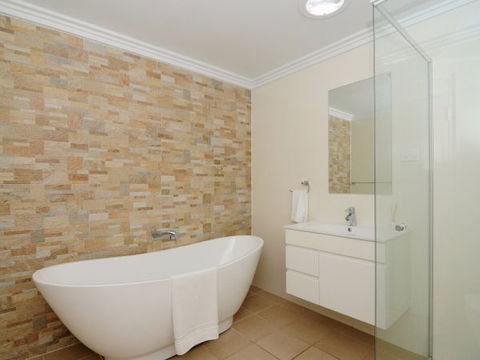 Seaview - Accommodation Noosa 63
