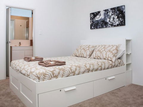 Seaview - Accommodation Noosa 137