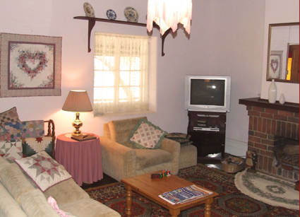 Rock Of Ages Cottage B&B - Accommodation Noosa 1